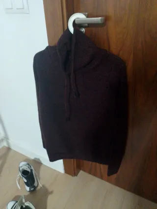 Jersey morado cuello alto