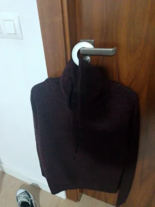 Jersey morado cuello alto