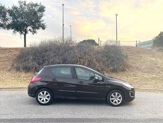 Peugeot 308 2012