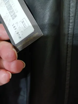 Cazadora cuero y neopreno