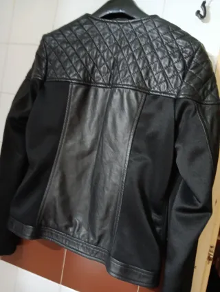 Cazadora cuero y neopreno