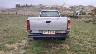 Nissan Navara 2003
