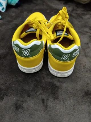 Zapatillas Munich Talla 40 Amarillas
