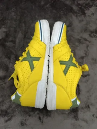 Zapatillas Munich Talla 40 Amarillas