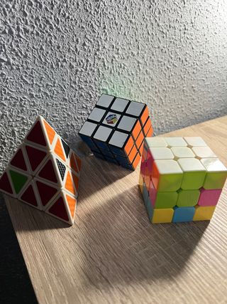 Lote Cubos Rubik (3x3 y Pirámide)