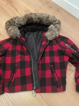 Cazadora cuadros roja y negra talla S