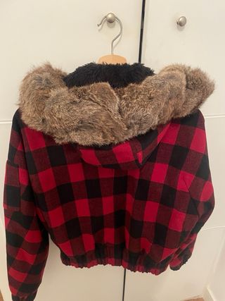 Cazadora cuadros roja y negra talla S