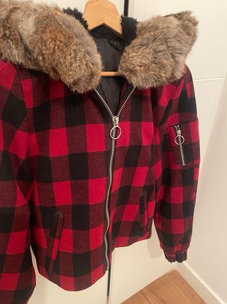 Cazadora cuadros roja y negra talla S