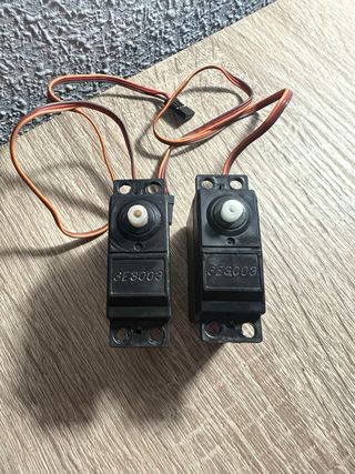 2 Servos Coche RC Negro