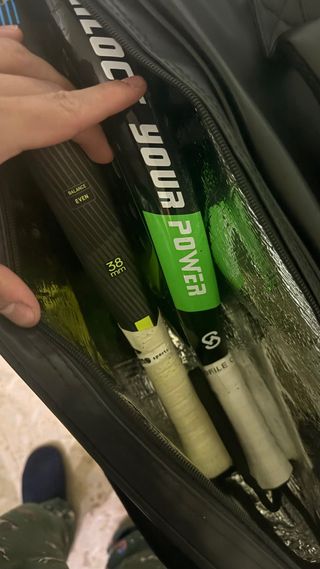 Paletero Bullpadel Negro