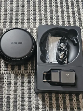 Samsung DeX Station Convierte Móvil en PC