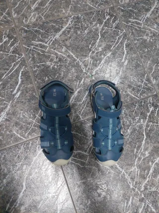 Chanclas azules talla 38