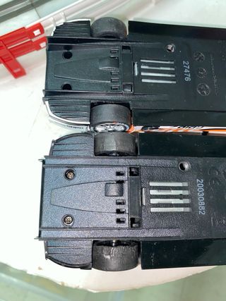 Pareja Coches Slot Carrera BMW y Mercedes