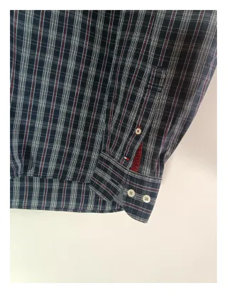 Camisa Tommy Hilfiger Hombre Logo Bordado en Manga