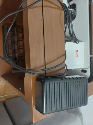 Máquina de coser Alfa 3742