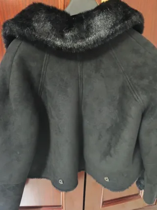 Abrigo Zara Basic ante con cuello pelo