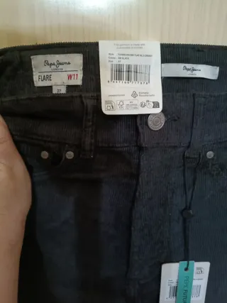 Pantalón de pana negro mujer