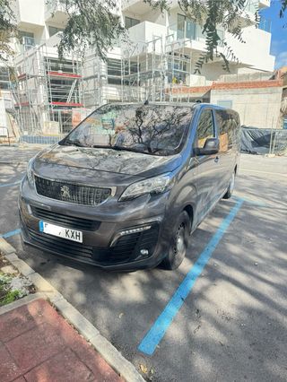 Peugeot Traveller 2019