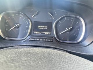 Peugeot Traveller 2019