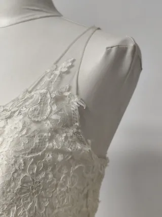 Vestido Novia Aires de Barcelona. Modelo Cascabel