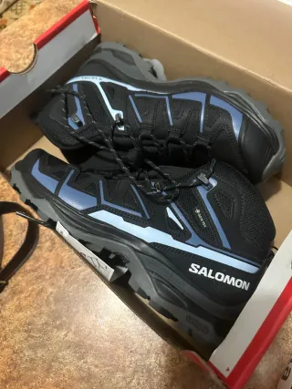 Deportivas Salomon Negras y Azules