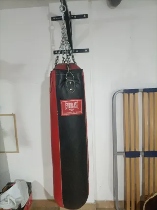 Saco de boxeo Everlast más soporte