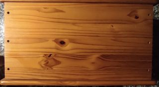 Baúl de madera de pino