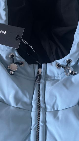 Chaqueta Supply & Demand Azul (100€) NUEVA (L)