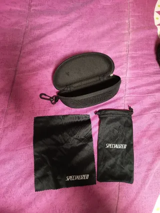 Funda gafas Specialized + paño