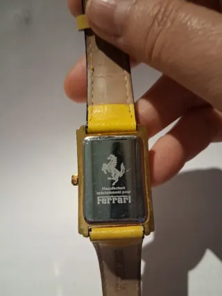 Reloj Ferrari Mujer Amarillo Dorado