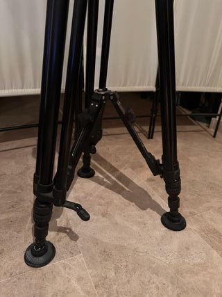 Patas Trípode Cartoni