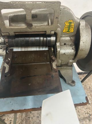 Máquina Corta Tiras Cuero
