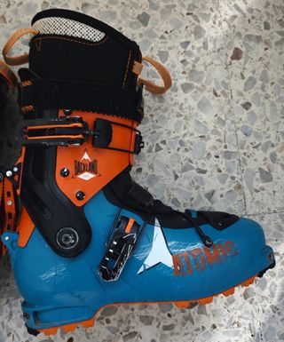 Botas atomic backland