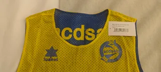 Camiseta reversible deportiva. Talla L