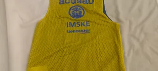 Camiseta reversible deportiva. Talla L