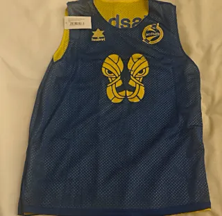 Camiseta reversible deportiva. Talla L