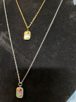 Collares rectangulares multicolor plata y oro