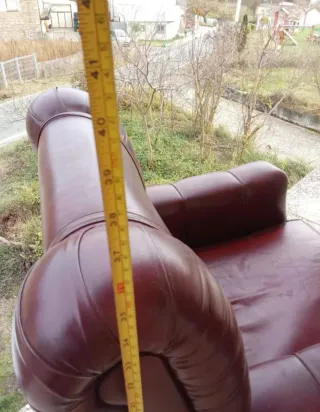 Sofá vintage piel rojo