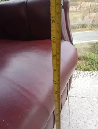 Sofá vintage piel rojo