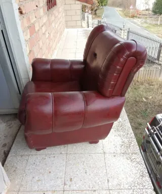 Sofá vintage piel rojo