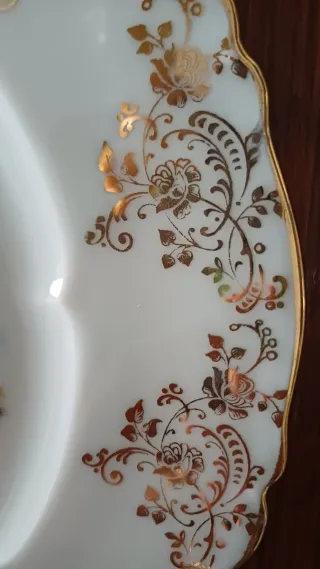 DOS PLATOS PORCELANA LIMOGES