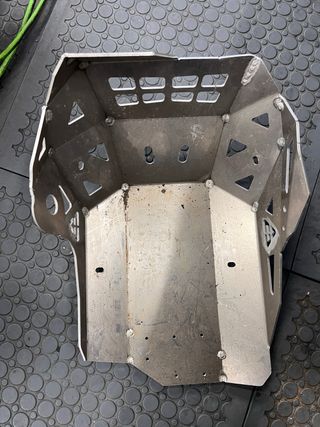 Cubre cárter Yamaha Tenere 700 euro4