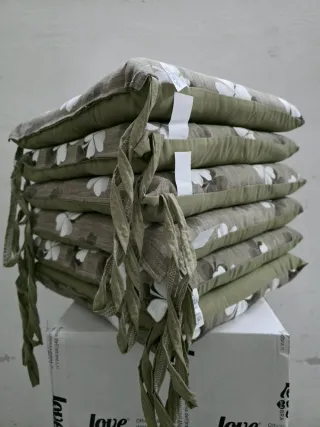 Sono 6  Cuscini Decorativi Fantasia Quadrifoglio