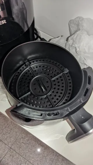 Freidora de aire Salter 2L nueva a estrenar