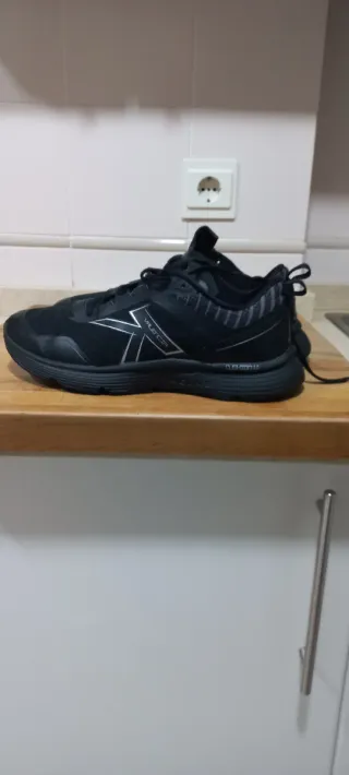 Zapatillas Kelme Valencia Negras