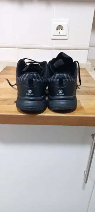 Zapatillas Kelme Valencia Negras