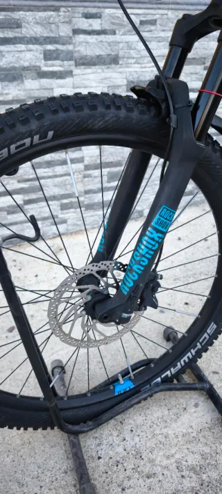 Bicicleta Eléctrica Cube