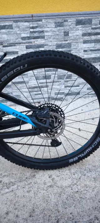 Bicicleta Eléctrica Cube