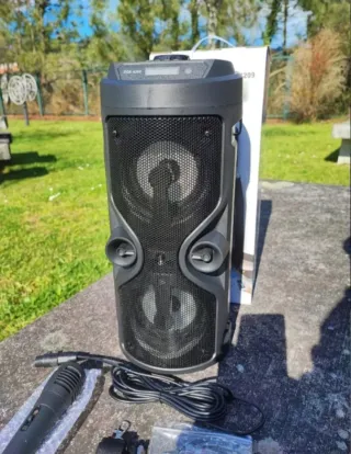 Altavoz portátil de bluetooth