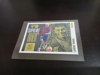 Lamine Yamal Supreme Extra Gold Panini